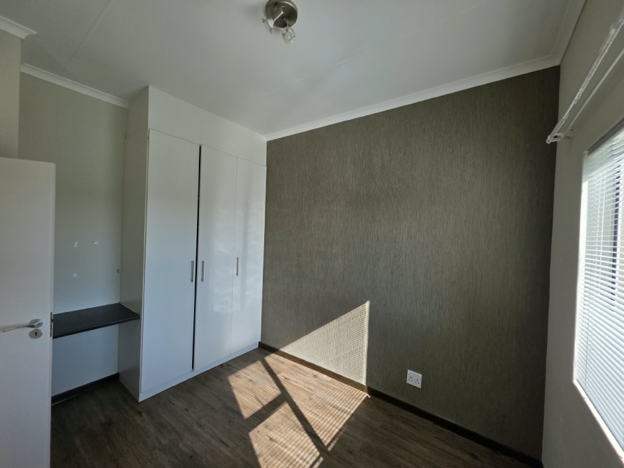 To Let 2 Bedroom Property for Rent in Beacon Bay North Eastern Cape